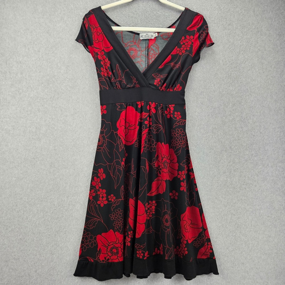 TRIXXI Fit and Flare Dress Women S Red Black Floral V-Neck Short Sleeve Casual